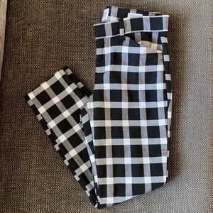 Women’s GAP Signature Skinny Ankle Pants